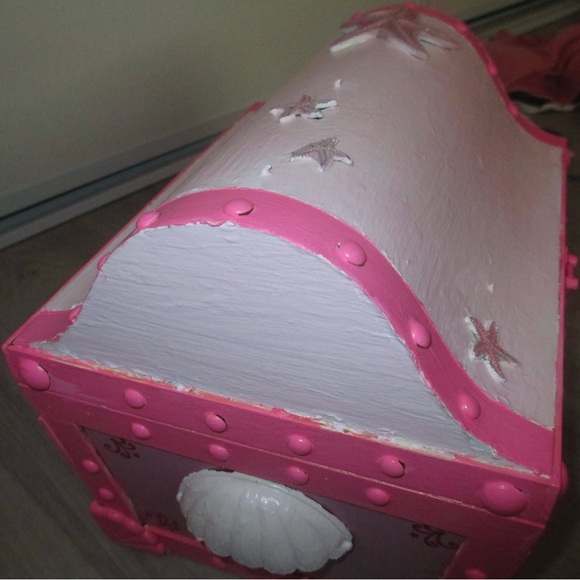 Unique Hand-Painted Pink Treasure Chest Music Box Jewelry Box - Picture 6 of 14